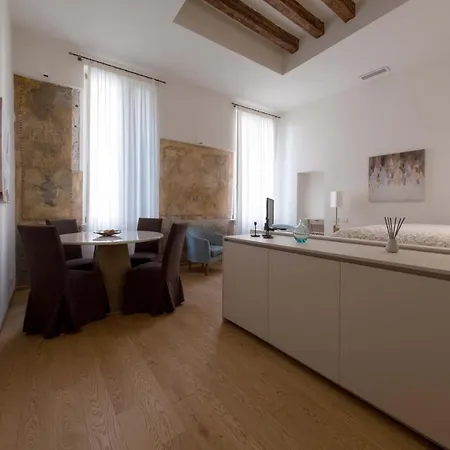 - Rialto 4 Apartamento *